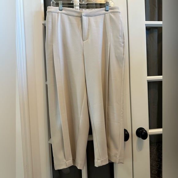 H By Halston Nwot Women's Size 14 Off-White Wide-Legged Cropped Pants